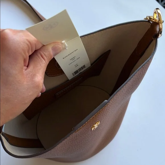 Tory Burch Blake Bucket Tan/Brown Pebbled Leather Crossbody Bag - Picture 2 of 2